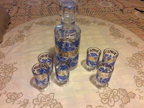 Vintage gold and blue Luminarc Verrerie D’Arques France décanter and 6 shot glasses