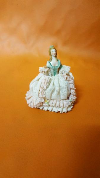 Dresden Lady figurine