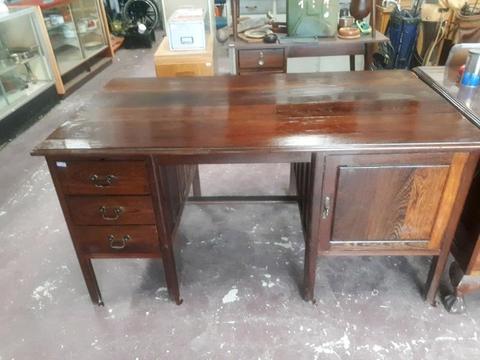 Partridge wood desk