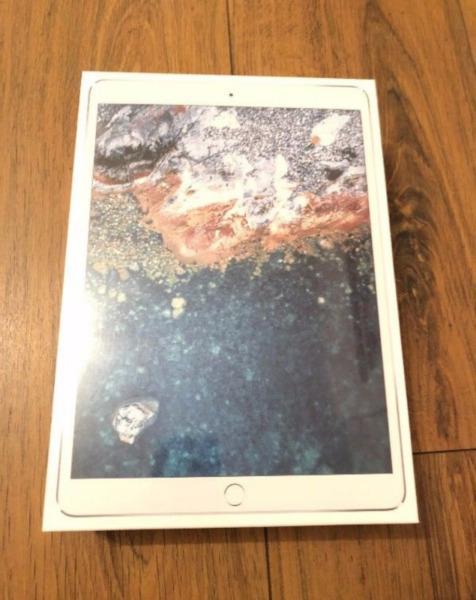 Sealed iPad Pro 10.5 inch 256GB WIFI + Cellular (Silver)