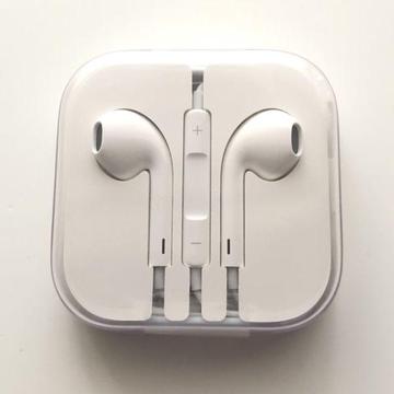 Apple Ear Pods
