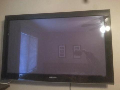 42 Inch Samsung flat Tv For sale