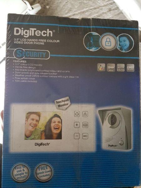 Digitech door phone stil in plastic R1000 Whatsapp if Inrested