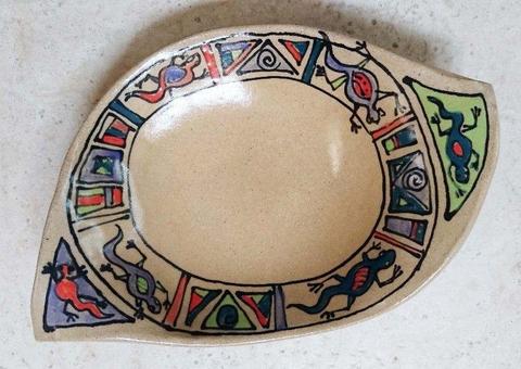 Ceramic handmade handpainted bowl with gekko design