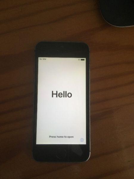 iPhone 5s space grey