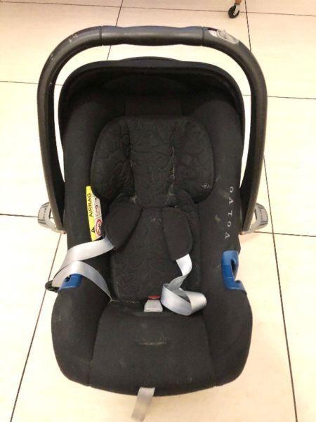 Volvo (Britax) infant/baby car seat