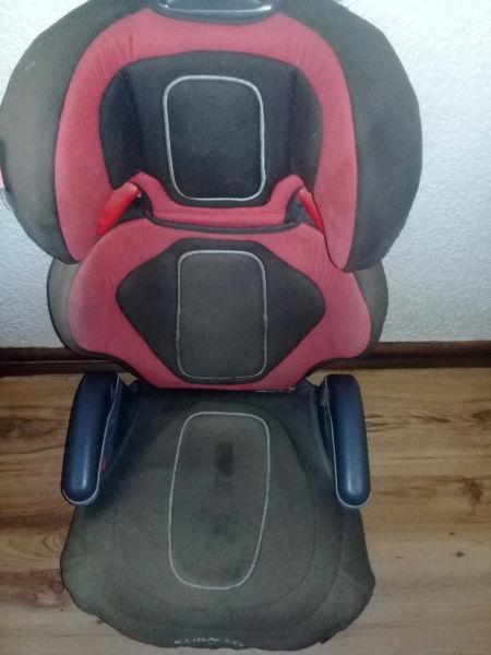 Car seat/booster seat in good condition