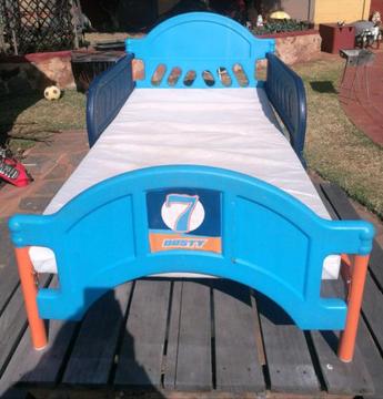 Toddler Dusty Crop hopper bed