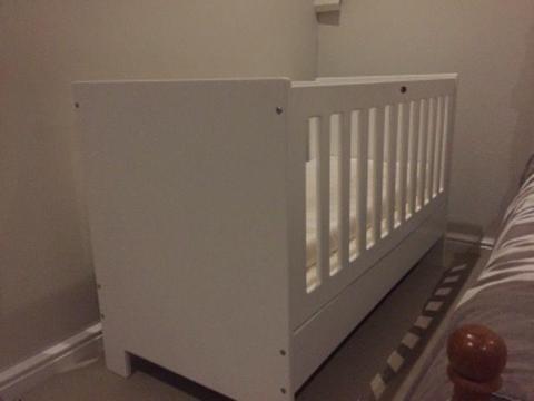 Treehouse cot and compactum good condition separately or together