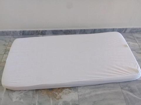 Large cot 3 in 1 health mattress