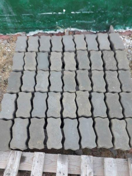 ★ Manufacture Zig Zag Paving ★ HUGE PROFITS TO BE MADE - Costs around 40c to make