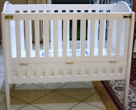 Wooden Baby Cribs/Cots/Co-Sleepers