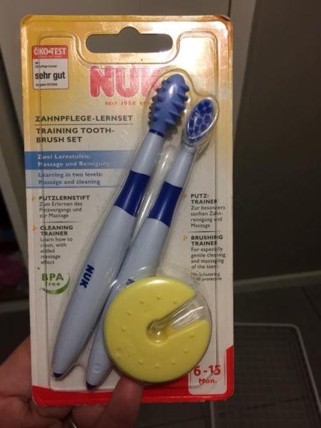 Baby tooth/gum brush set
