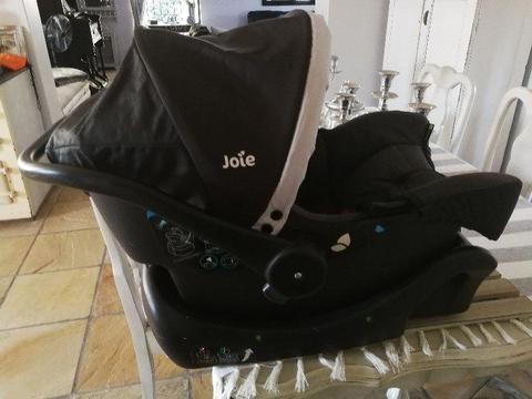 Joie Car seat and Base R1500.00