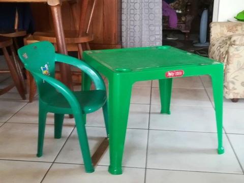 Kiddies table and chair