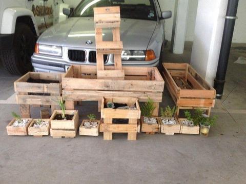 Benches, Tables and planter boxes from pallets