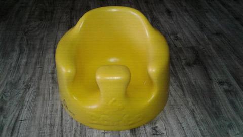 Baby bumbo chair and play tray