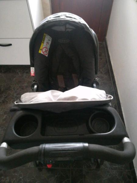 Graco pram with car seat