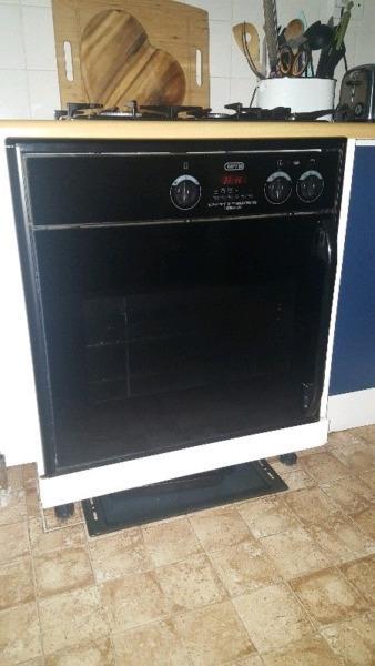Beautifull Defy gemini oven in great condition working 100percent