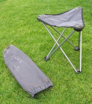 Cape Union grey canvas camping stool with cover