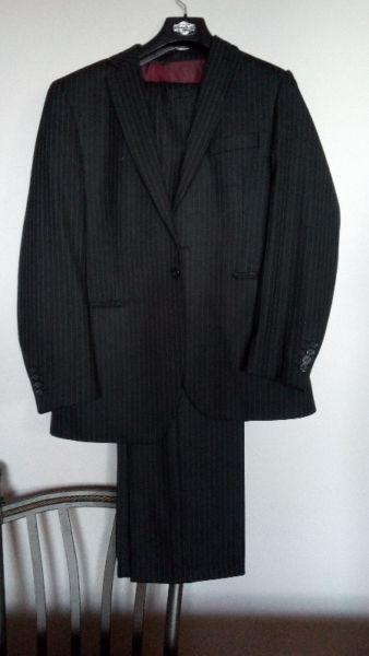 Black suits for man hardly worn