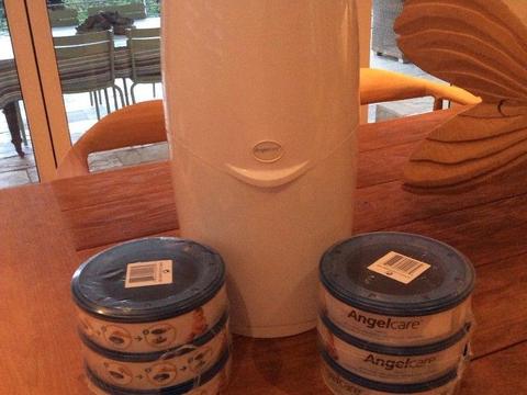 Angelcare bin system and 6 x nappy bin refills