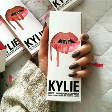 Kylie Liquid Kit