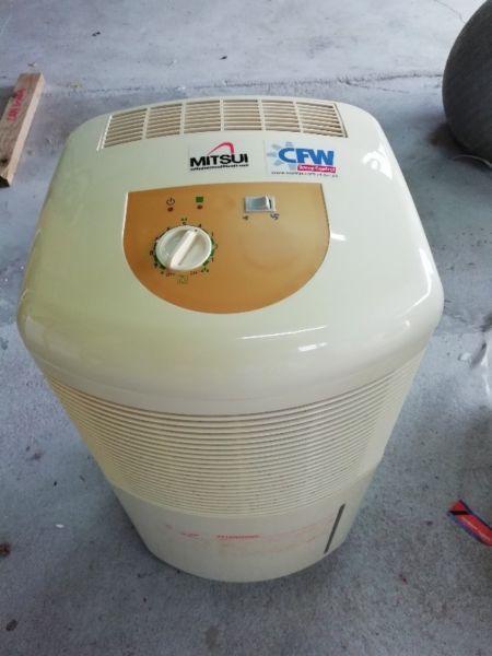 Mitsui Dehumidifier