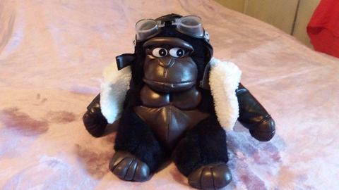 Teddy bears - gorillas