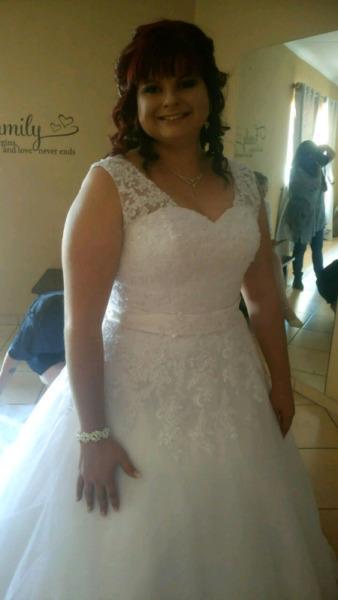 Beautiful Lace Gowns on Hire