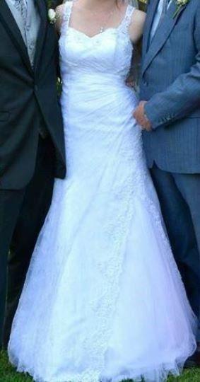 Ilse Roux designer wedding dress. Size 8/10. R2500
