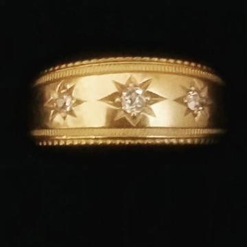 Gold Ring with diamonds