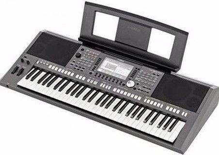 Yamaha PSR S970 Music Arranger Keyboard