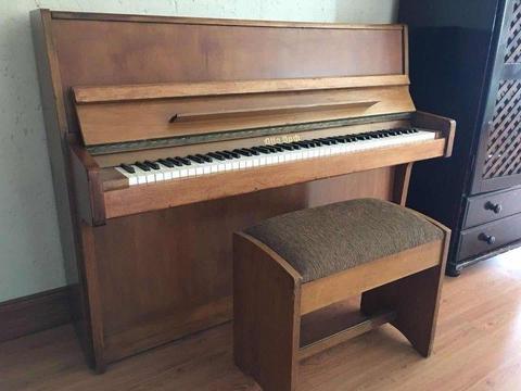 Otto Bach Upright Piano Urgent