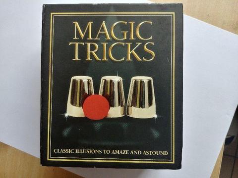 Magic Tricks - 48 Page booklet with 11 Tricks and world famous cup and ball trick