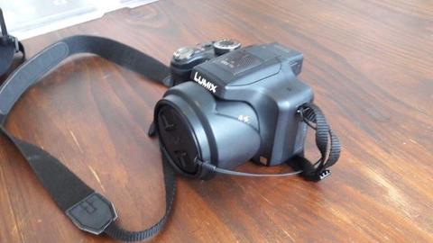 Panasonic Lumix FZ48 - digital camera - negotiable
