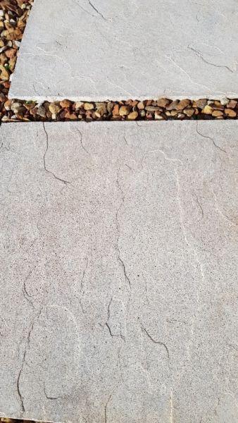 Outdoor paving (Revelstone) | 118 pavers with extra offcuts | Excellent condition