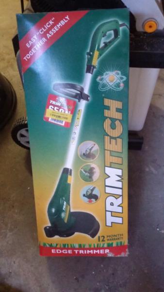 Electric grass trimmer - Brand new