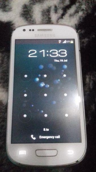 Samsung S3 Mini (white/silver)