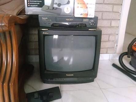 54 cm panasonic tv with remote