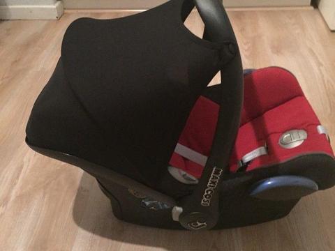 Maxi cosi baby car seat in excellent condition