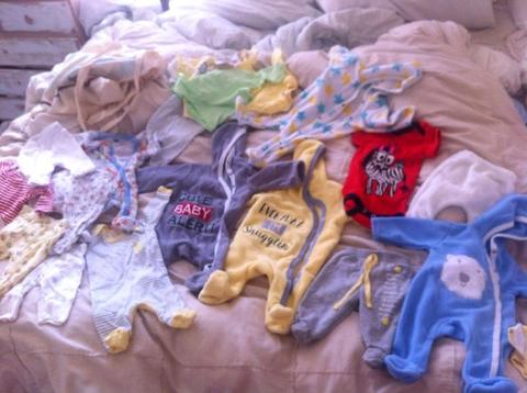 Baby clothes newborn to 6 kg over 100 items