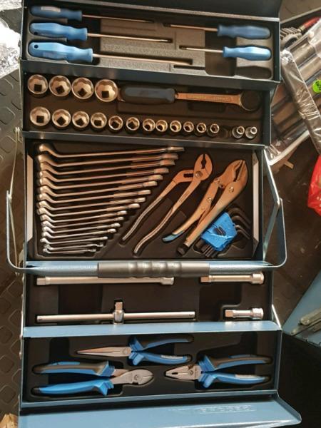 GEDORE TOOLKIT USED WITH PLIERS R3000