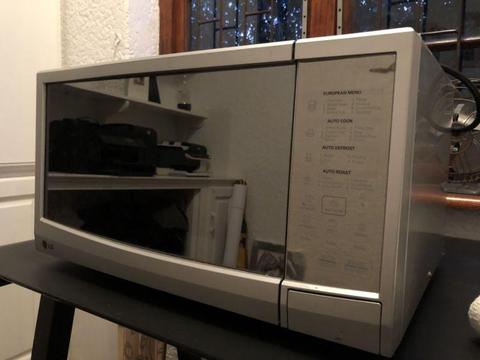 LG microwave