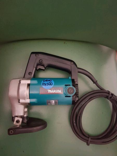 MAKITA METAL SHEARS JS3200 DEMO R4500