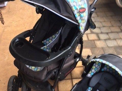 Chelino Pram and car seat travel system with isofix base -price neg