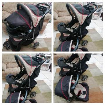 Chelino travel system