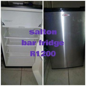 Silver Salton bar fridge....R1200