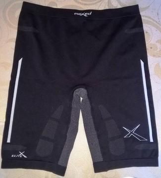 MAXED ELITE COMPRESSION SHORTS