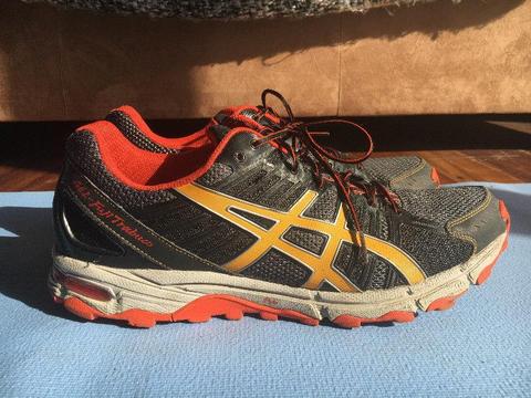 ASICS MENS CROSS TRAINER SHOES SIZE US13 (foot length = MAX 30.5cm)
